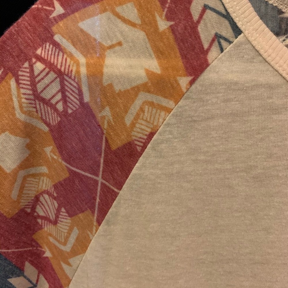 Lularoe Randy with Tattoo Style Sleeves - Picture 4 of 4